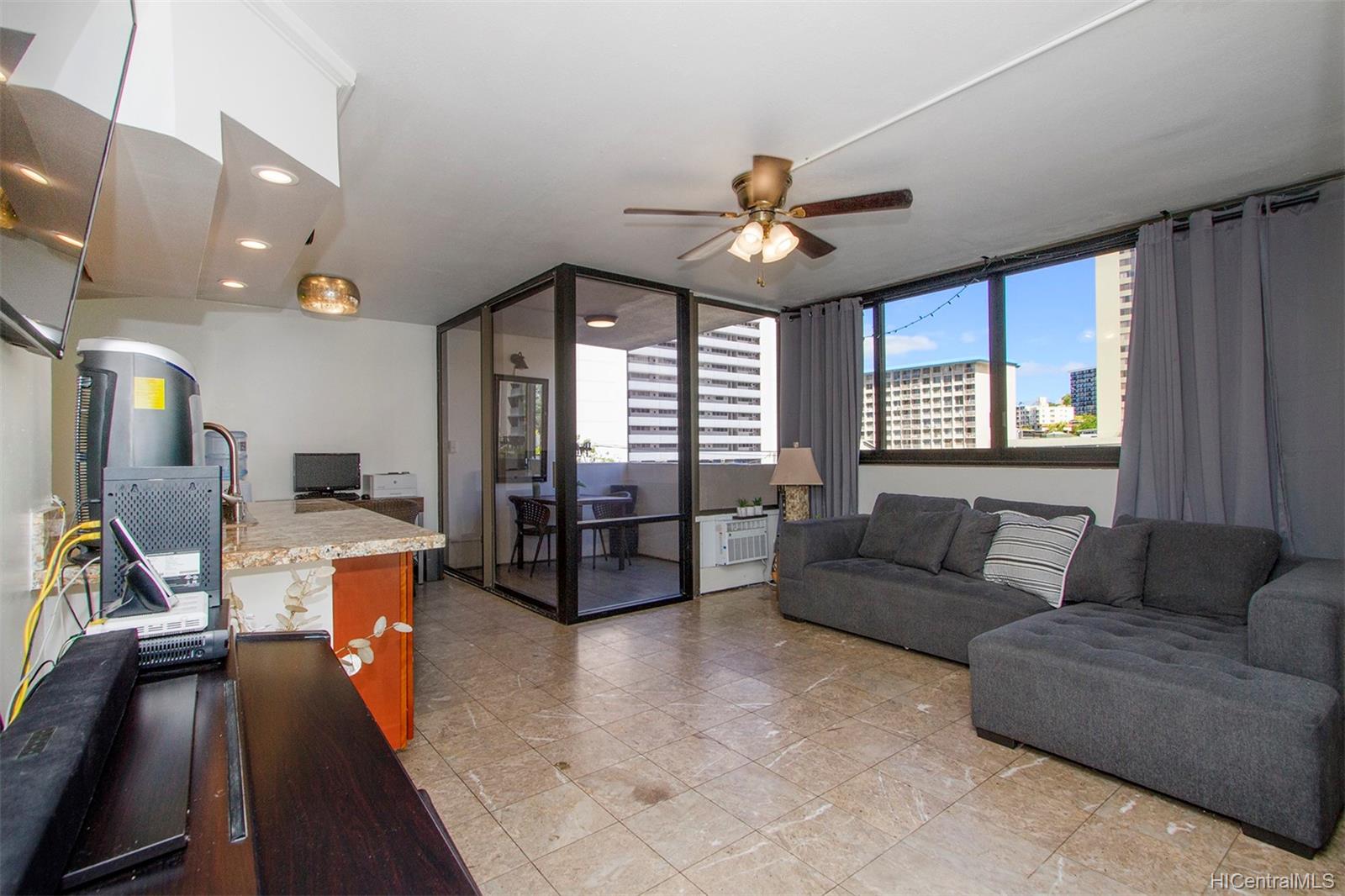 1571 Piikoi Street #401, Honolulu, HI 96822