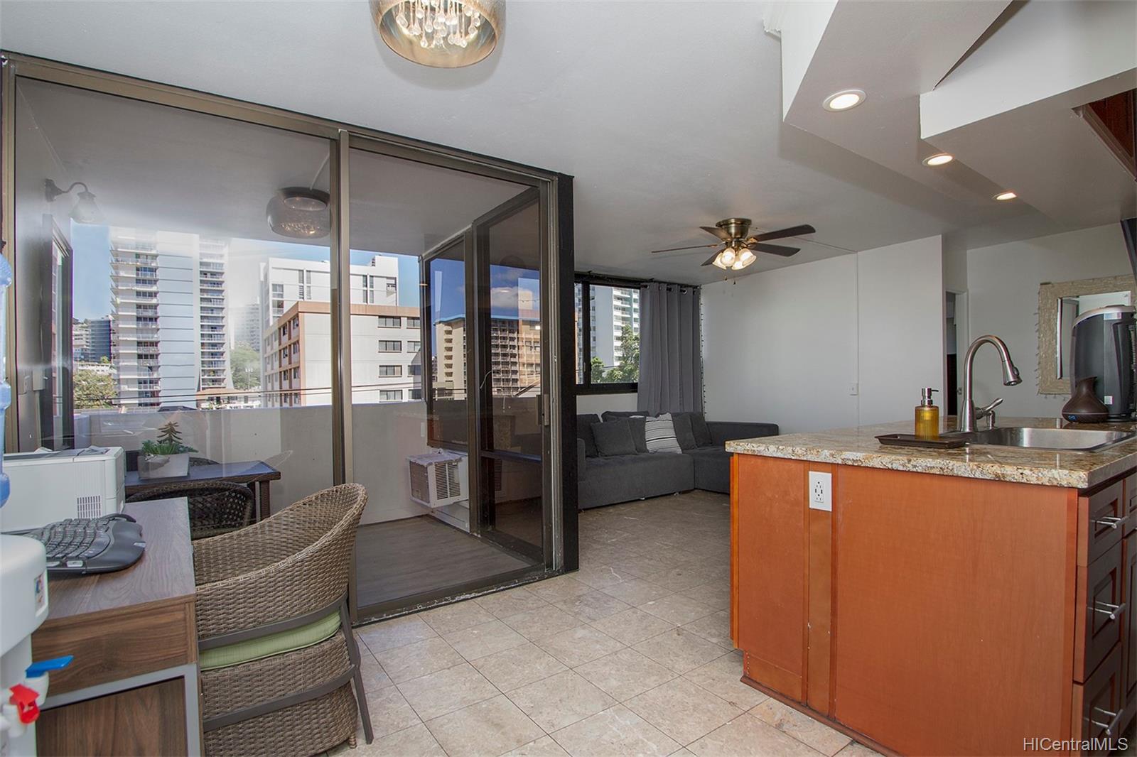 1571 Piikoi Street #401, Honolulu, HI 96822