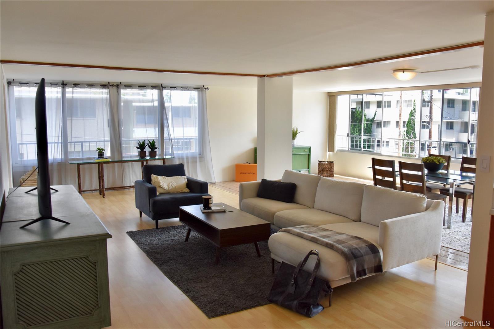 1310 Heulu Street #201, Honolulu, HI 96822