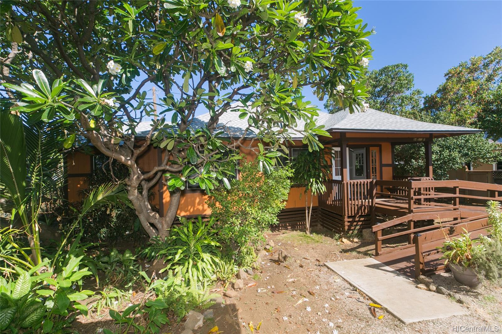 84-981A Hana Street Waianae, HI 96792