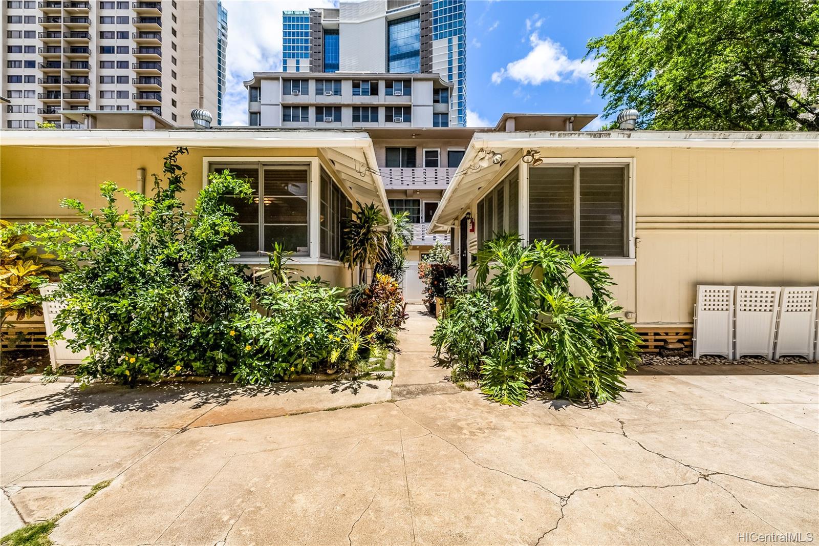 428 Launiu Street Honolulu, HI 96815