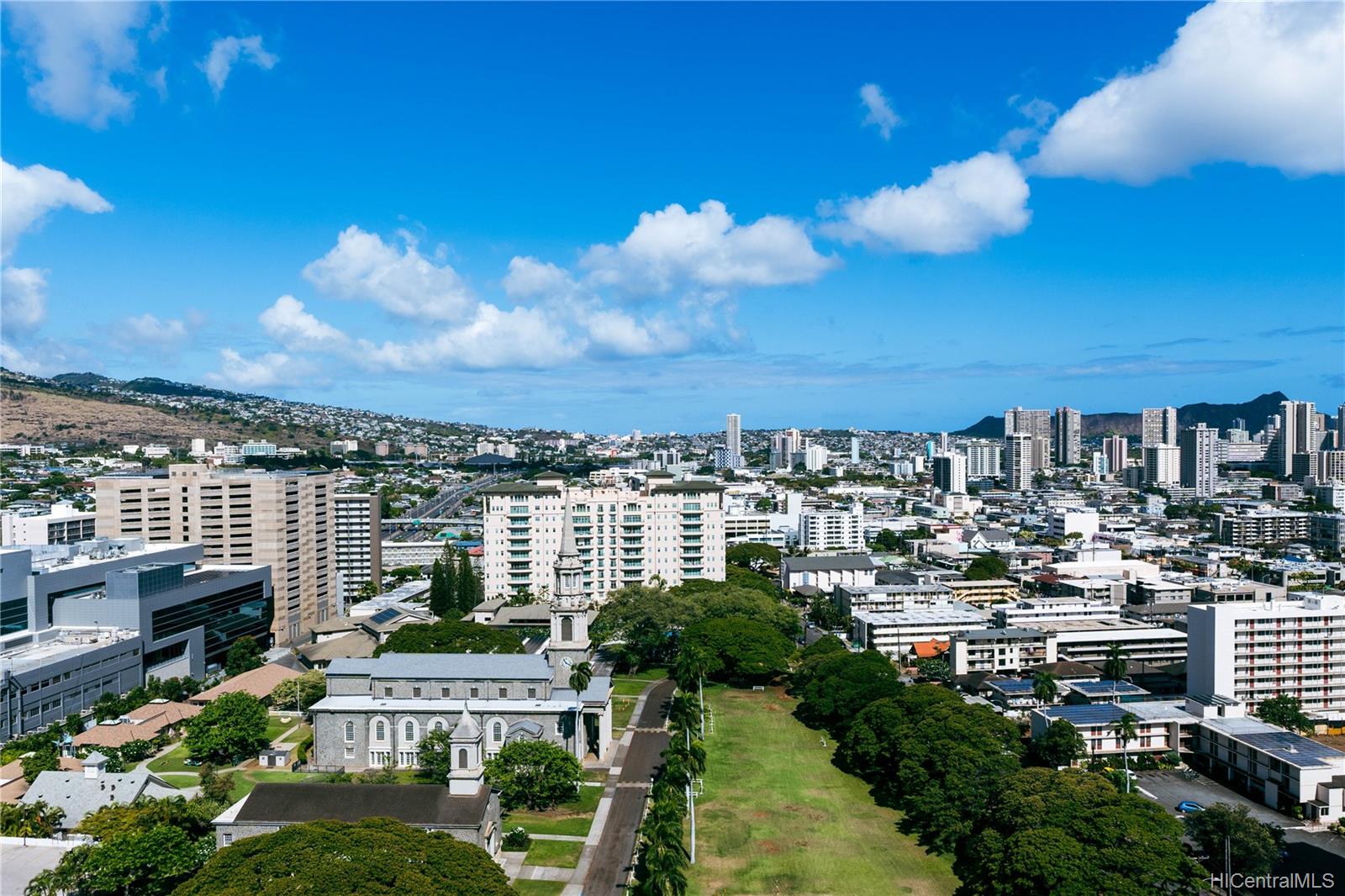 1212 Punahou Street #2305, Honolulu, HI 96826