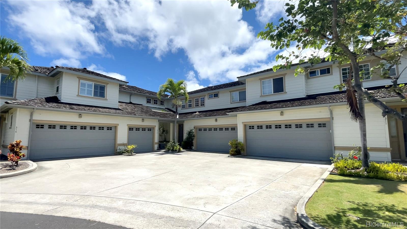 580 Lunalilo Home Road #B312, Honolulu, HI 96825