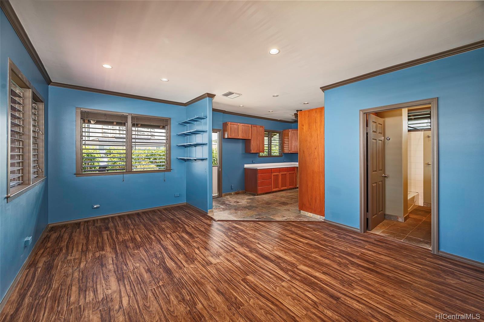 1412 Gulick Avenue Honolulu, HI 96819