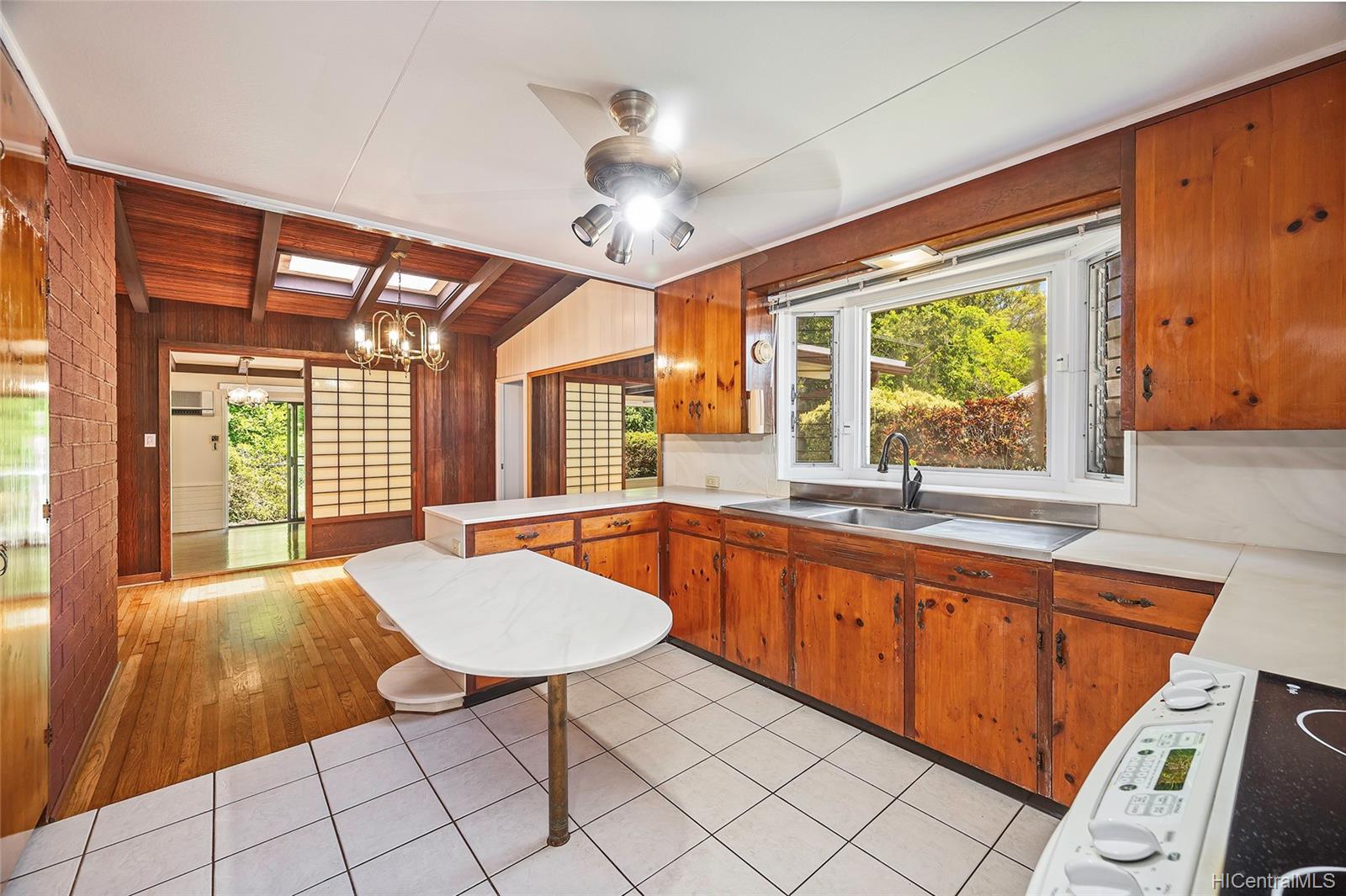 227 Iliwai Drive Wahiawa, HI 96786