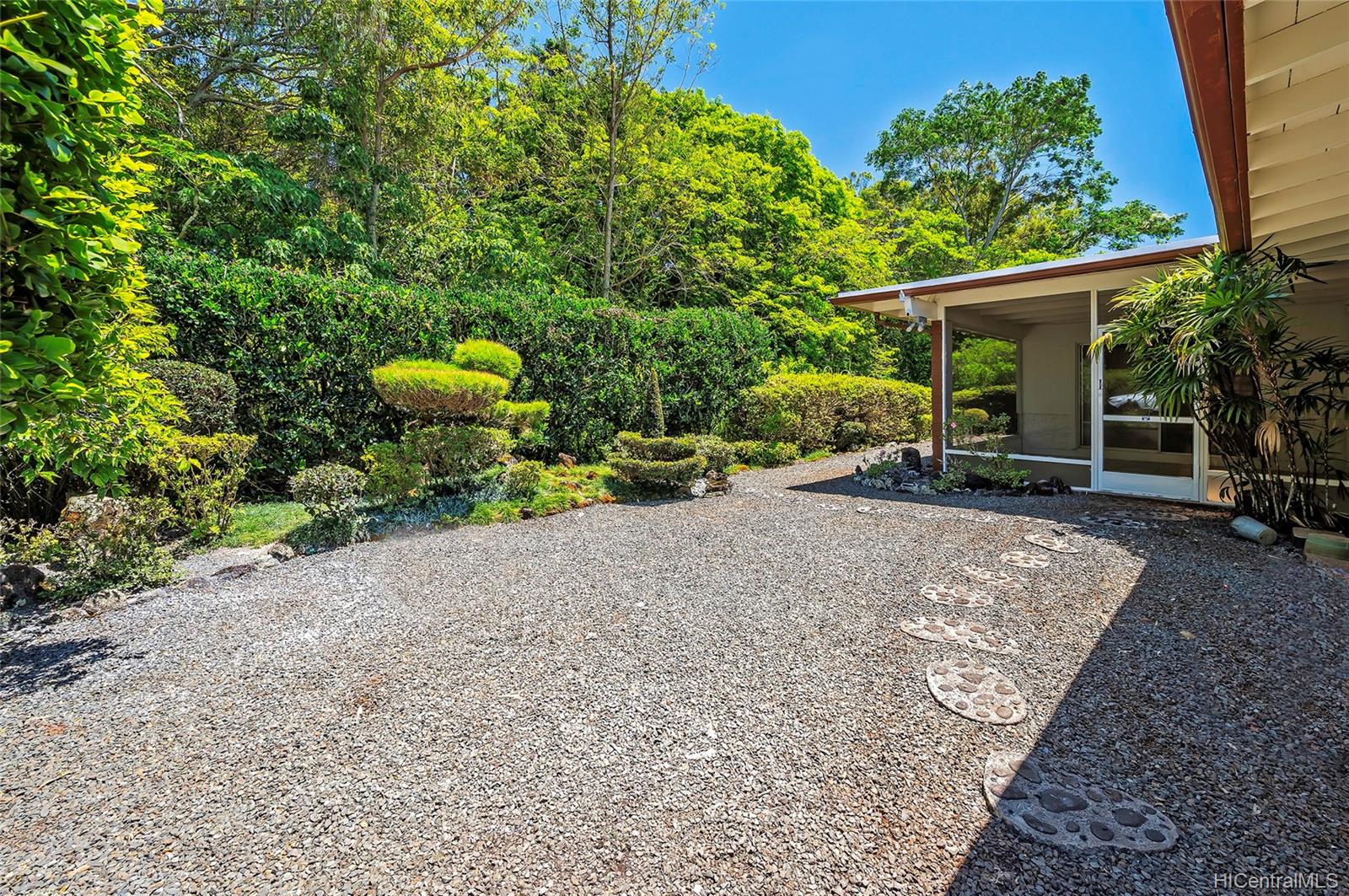 227 Iliwai Drive Wahiawa, HI 96786