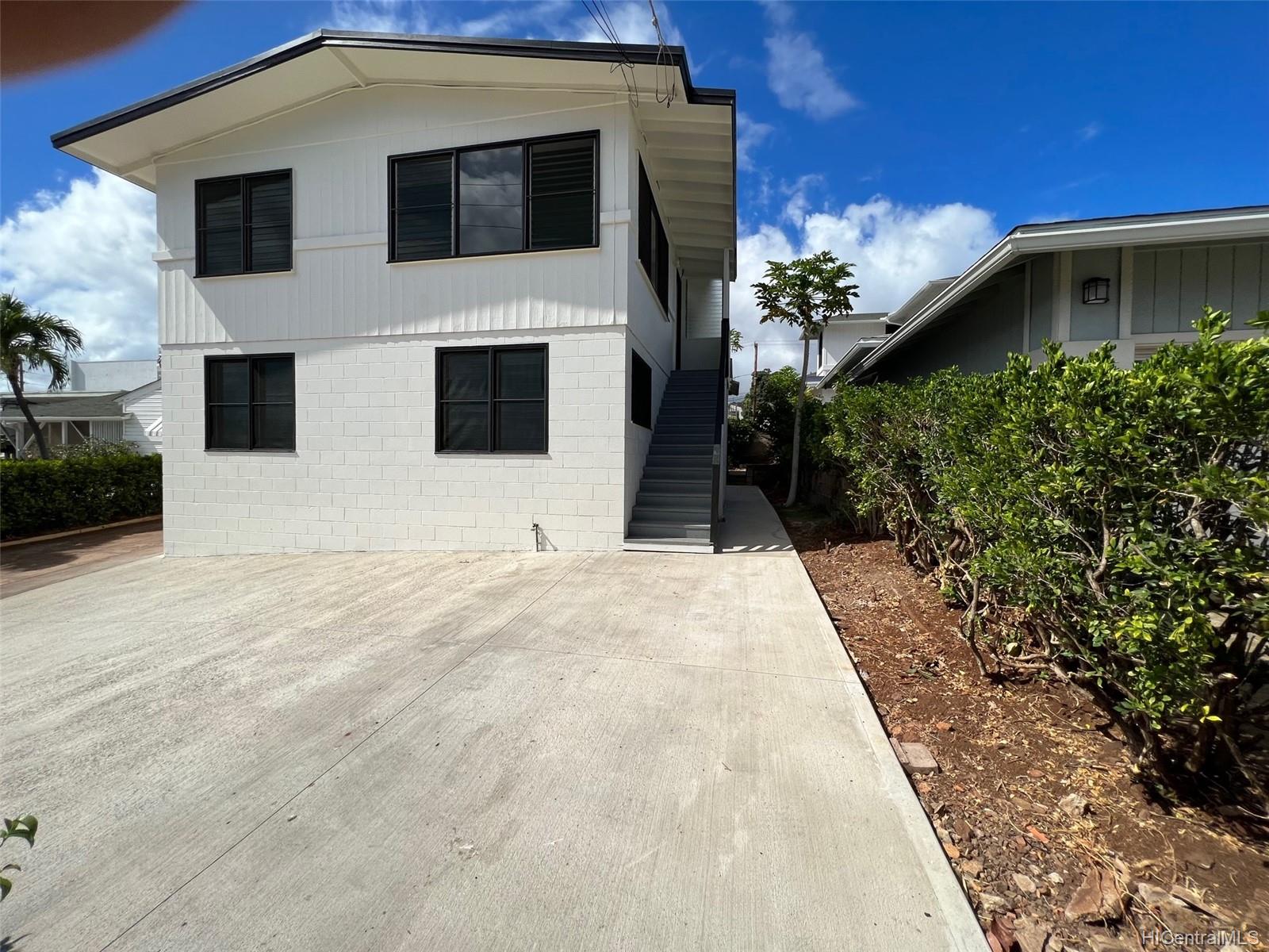 3022 Kaimuki Avenue Honolulu, HI 96816