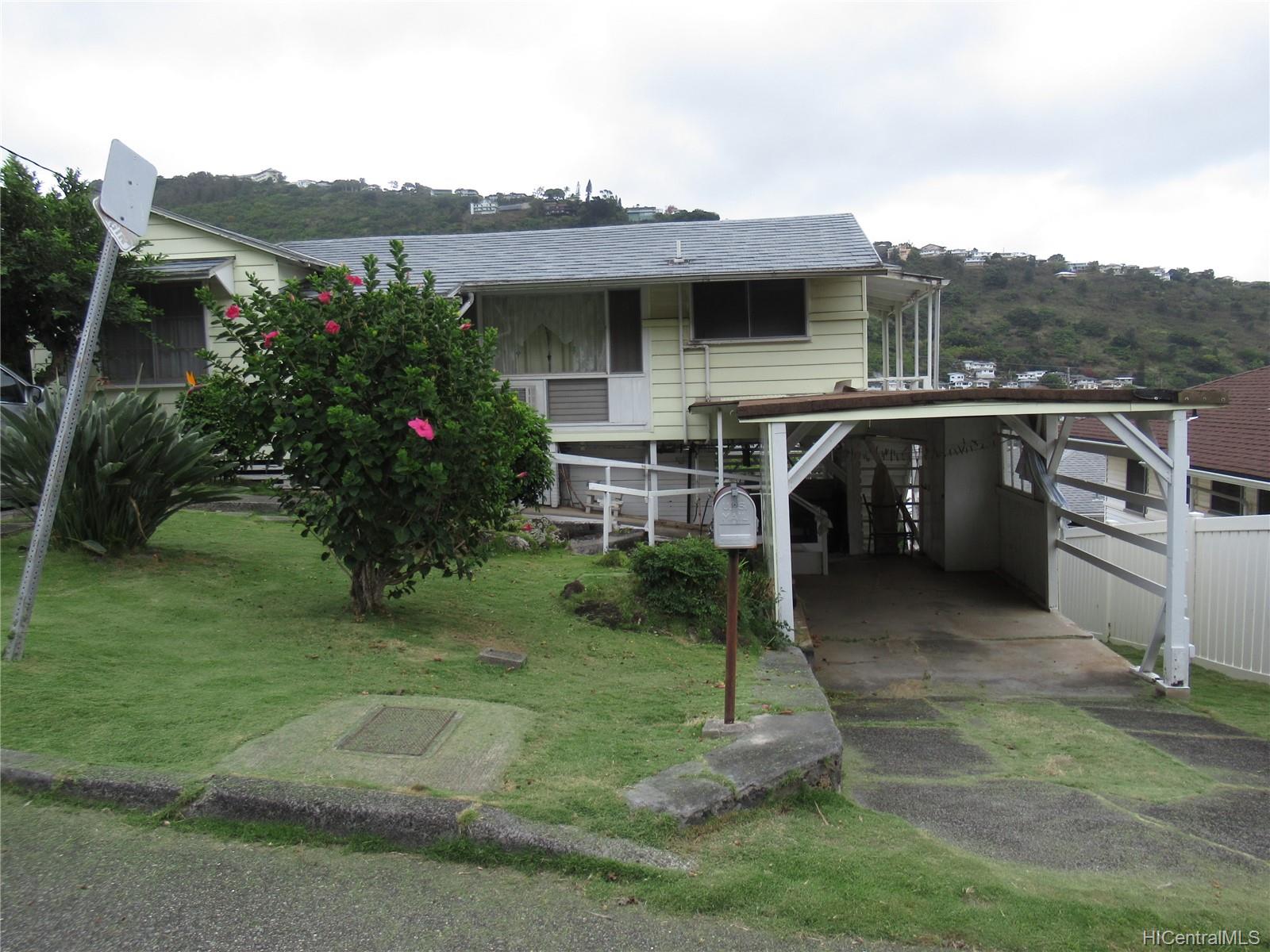 3254 Kalua Place Honolulu, HI 96816