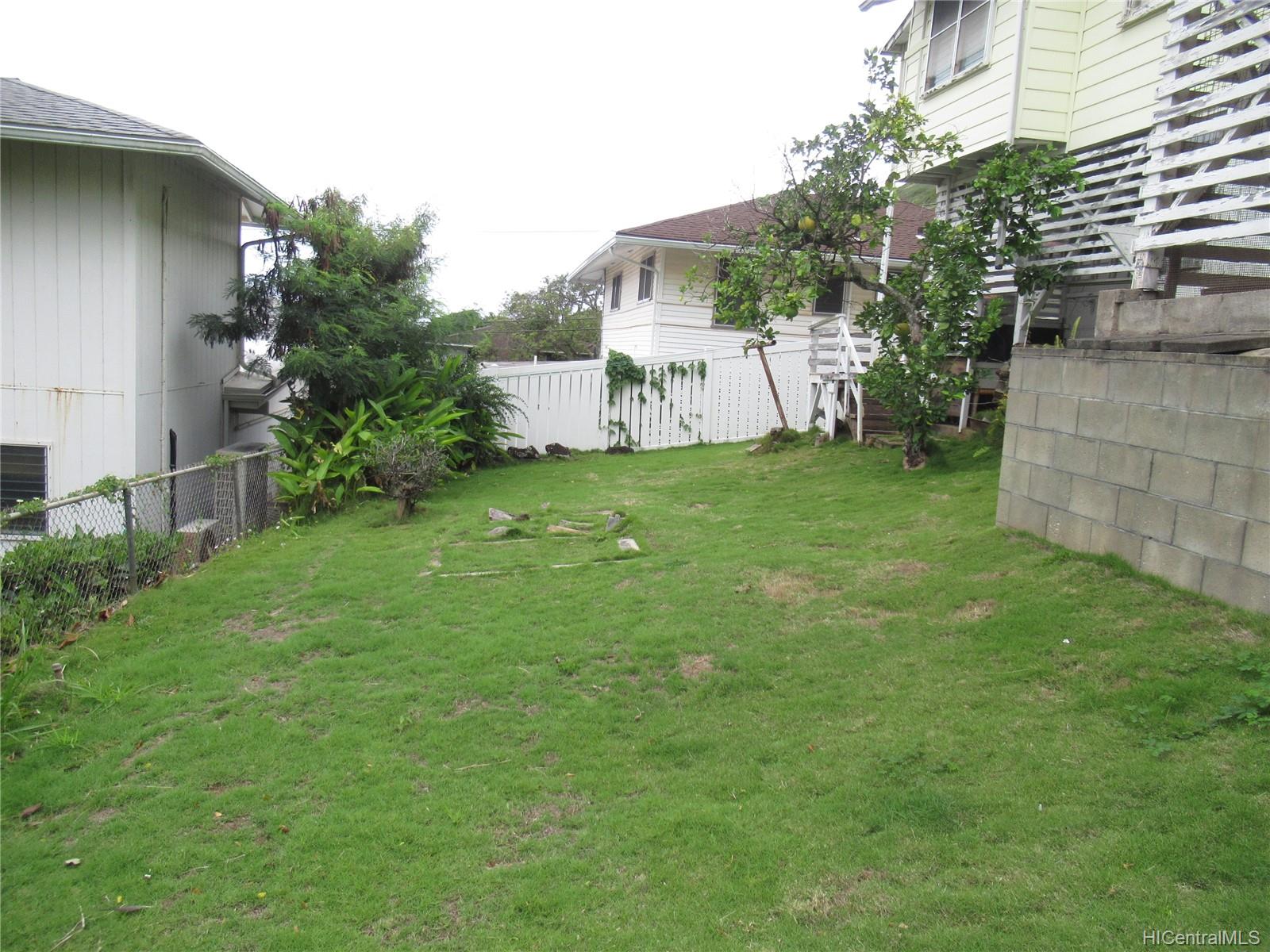 3254 Kalua Place Honolulu, HI 96816