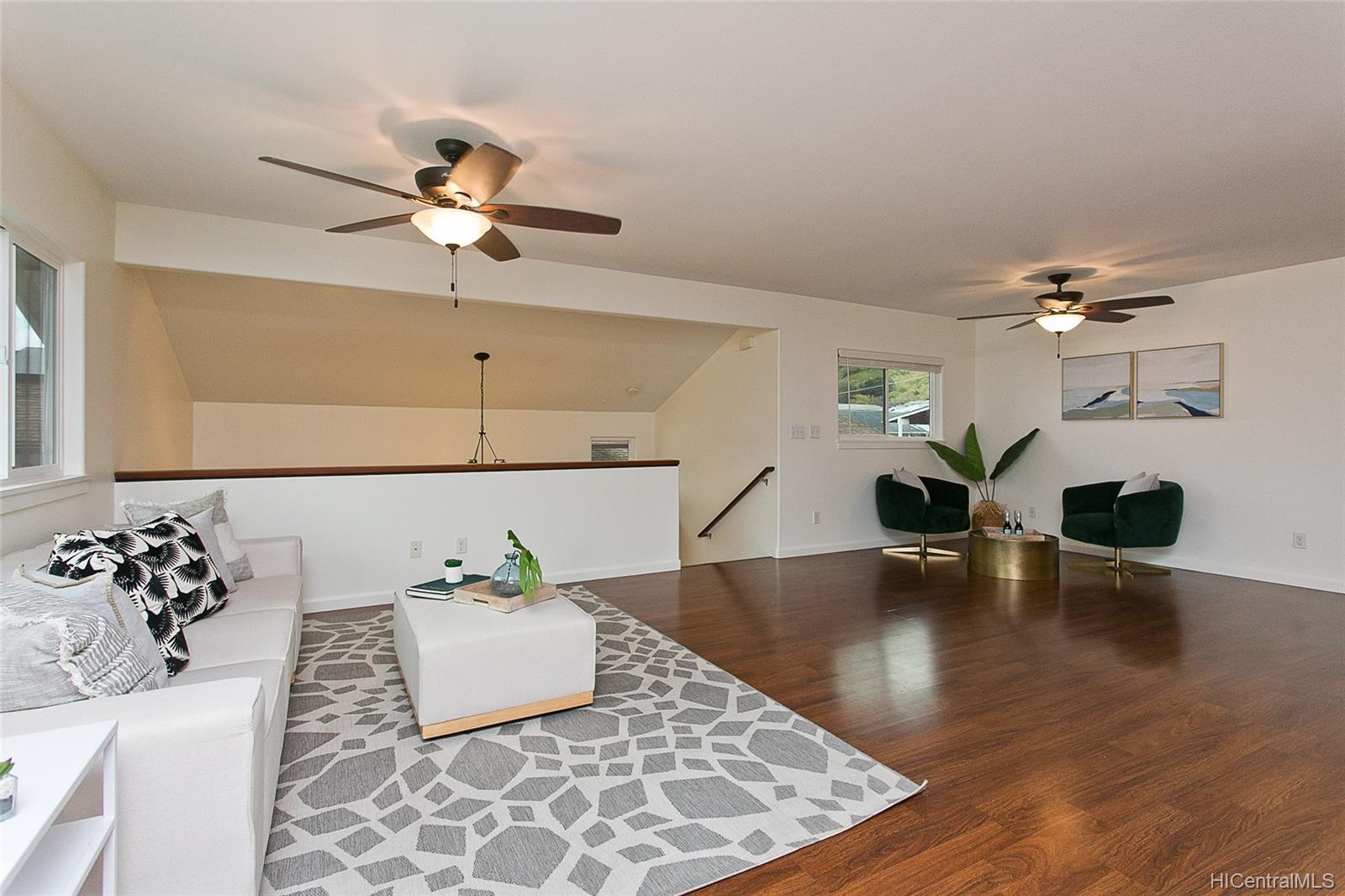 2648 Puunui Avenue Honolulu, HI 96817
