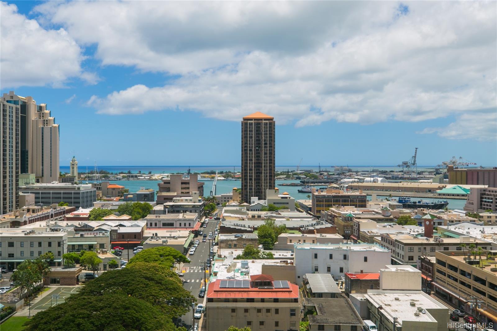 60 Beretania Street #1608, Honolulu, HI 96817