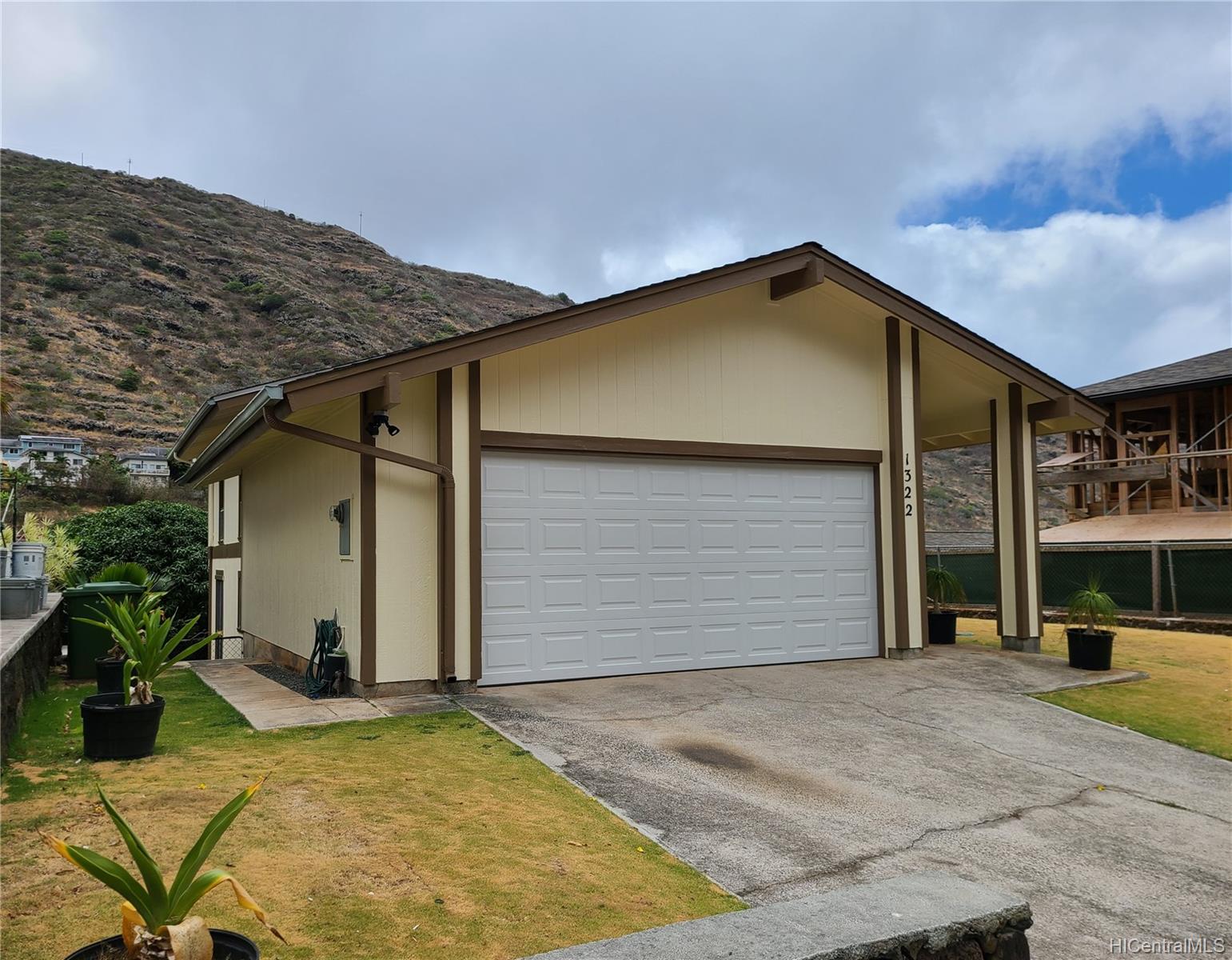 1322 Lunalilo Home Road Honolulu, HI 96825