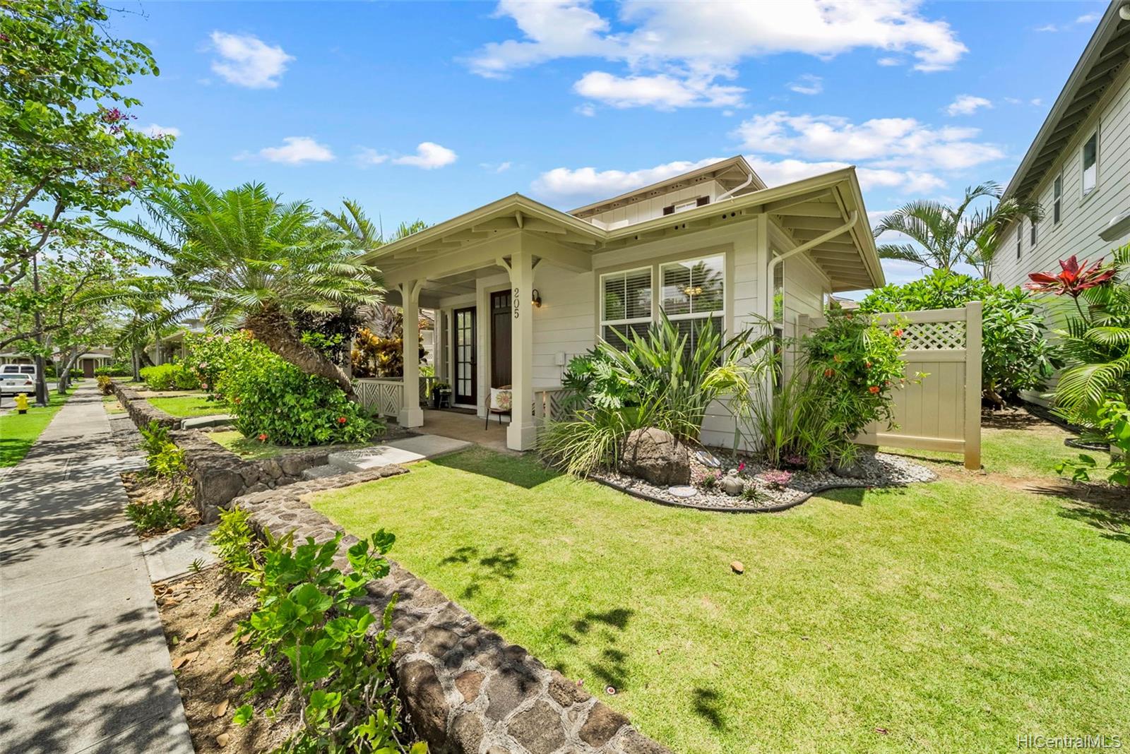 520 Lunalilo Home Road #CW205, Honolulu, HI 96825