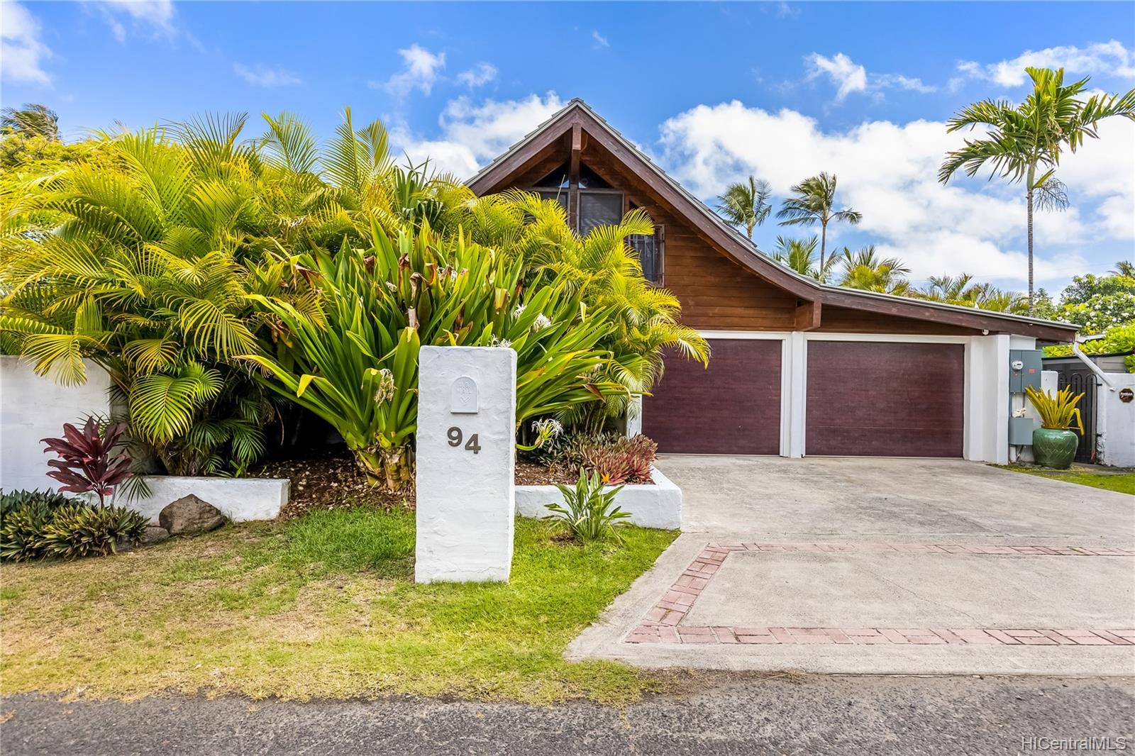 94 White Sands Place Kailua, HI 96734