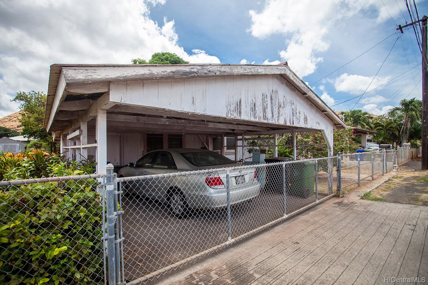 85-922 Midway Street Waianae, HI 96792