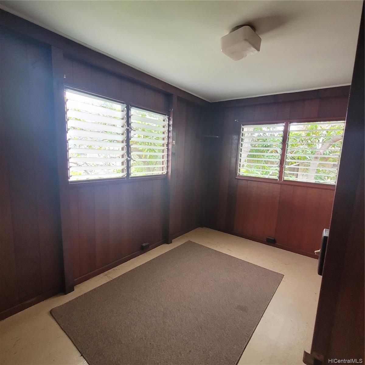 3366 Likini Street Honolulu, HI 96818