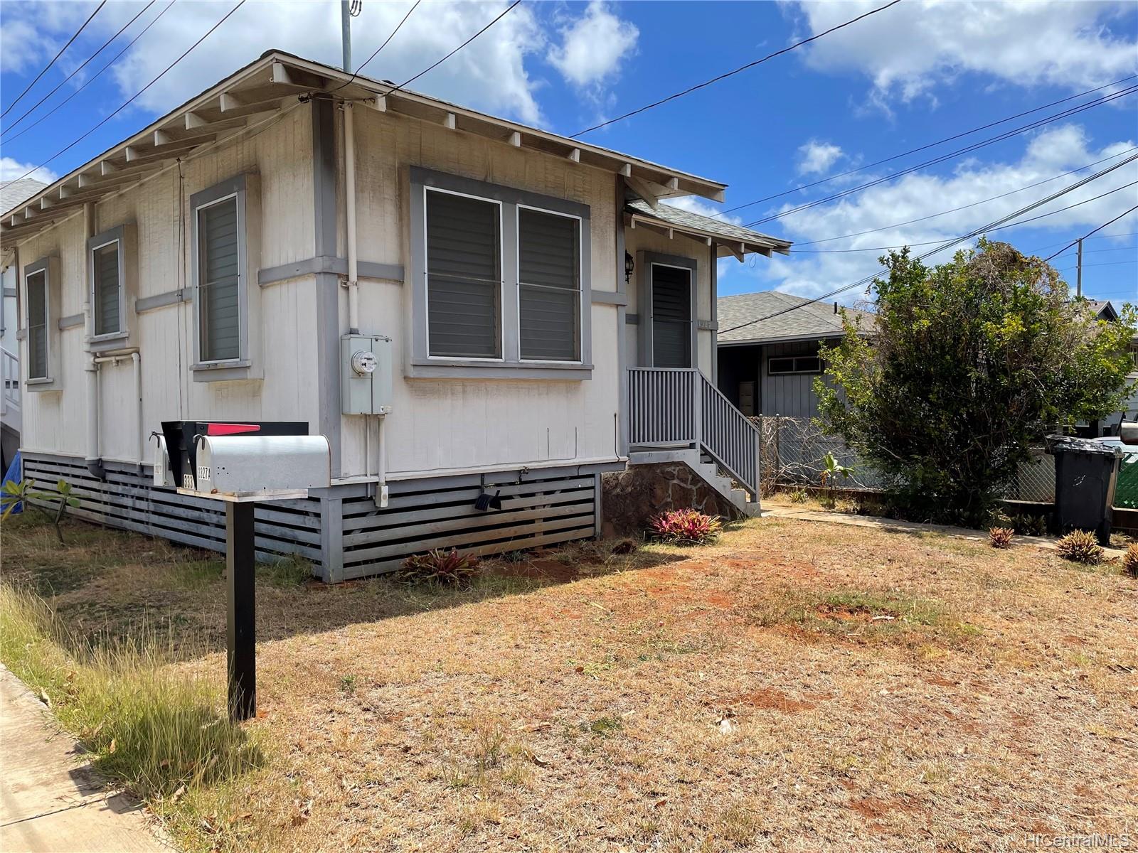 3327 Pahoa Avenue Honolulu, HI 96816