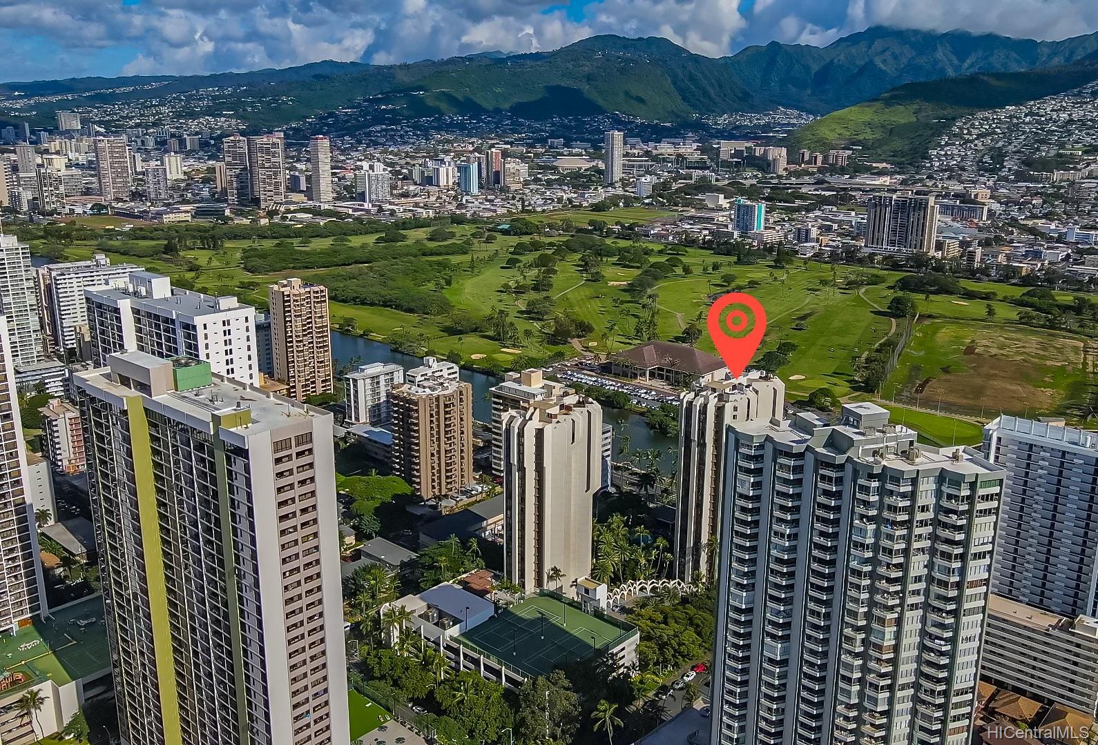 300 Wai Nani Way #2411, Honolulu, HI 96815