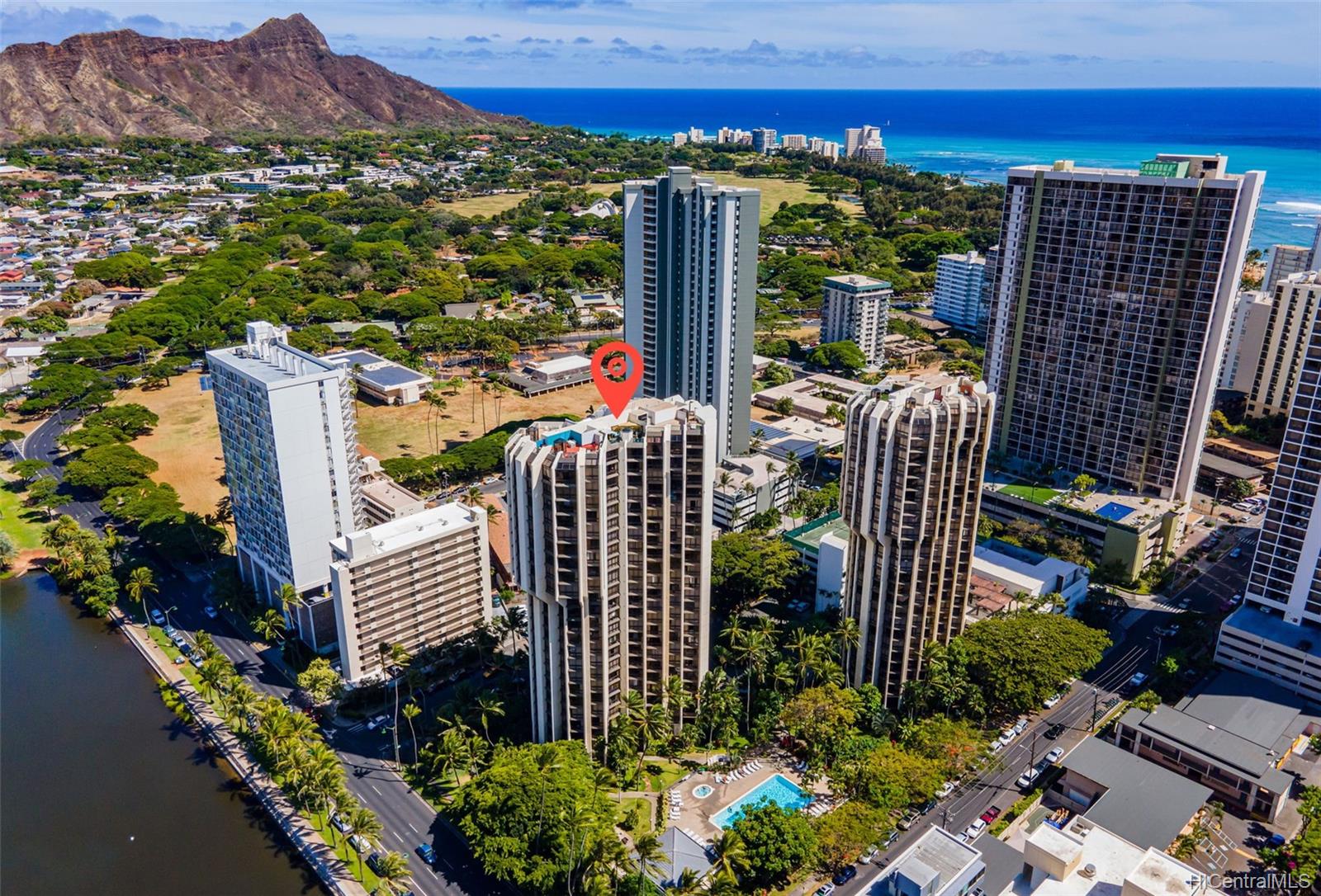 300 Wai Nani Way #2411, Honolulu, HI 96815