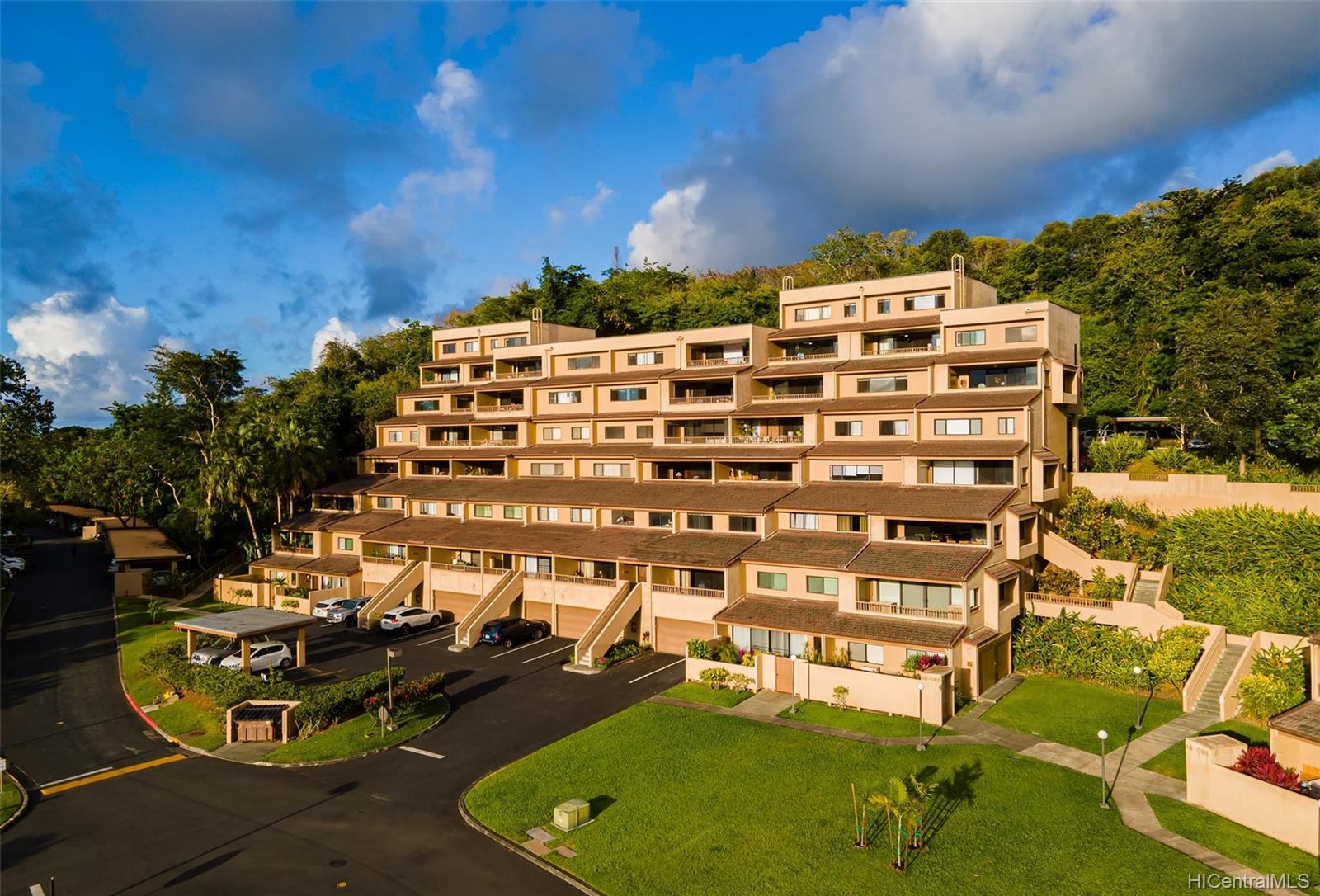 46-055 Meheanu Place #3435, Kaneohe, HI 96744