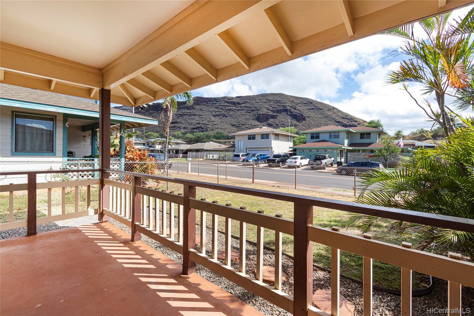 87-199 Waiolu Street Waianae, HI 96792