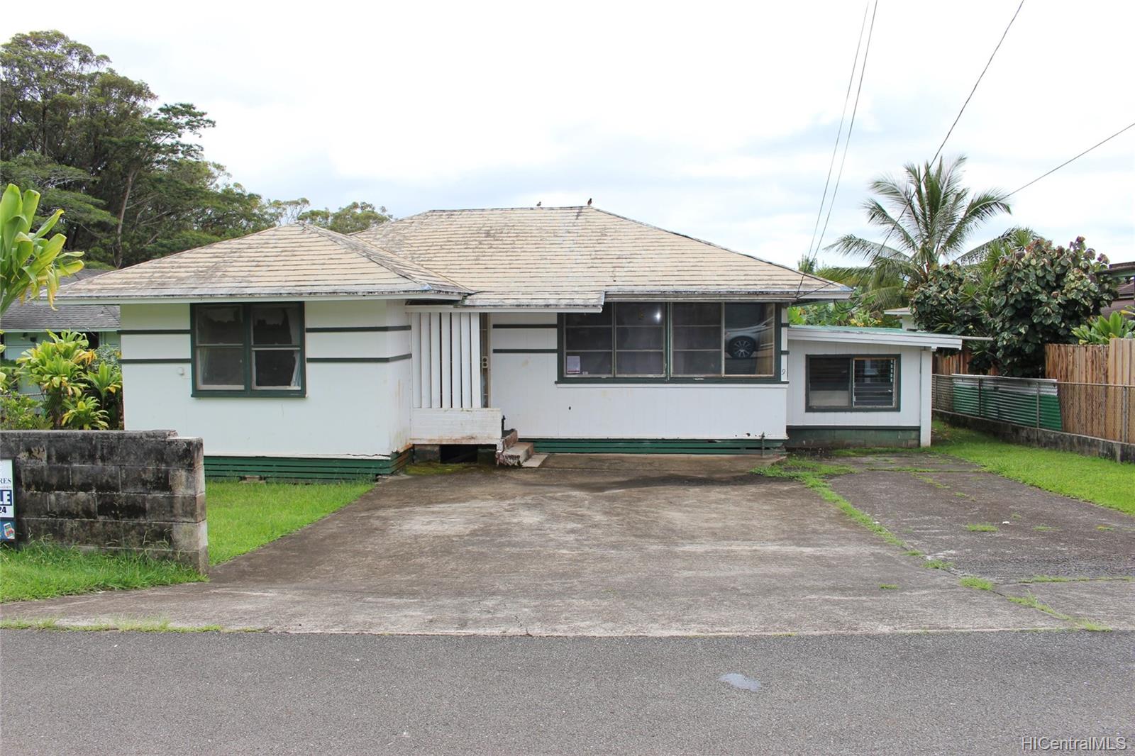 9 Grand View Place Wahiawa, HI 96786