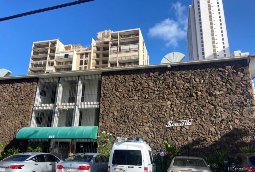 Kon Tiki Hotel Annex 235 Liliuokalani Avenue #327, Honolulu, HI 96815