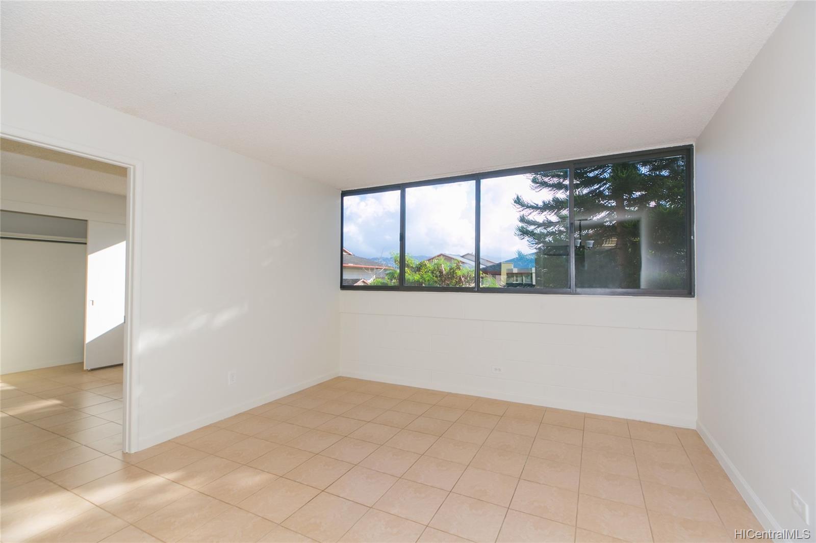 99-015 Kalaloa Street #203, Aiea, HI 96701