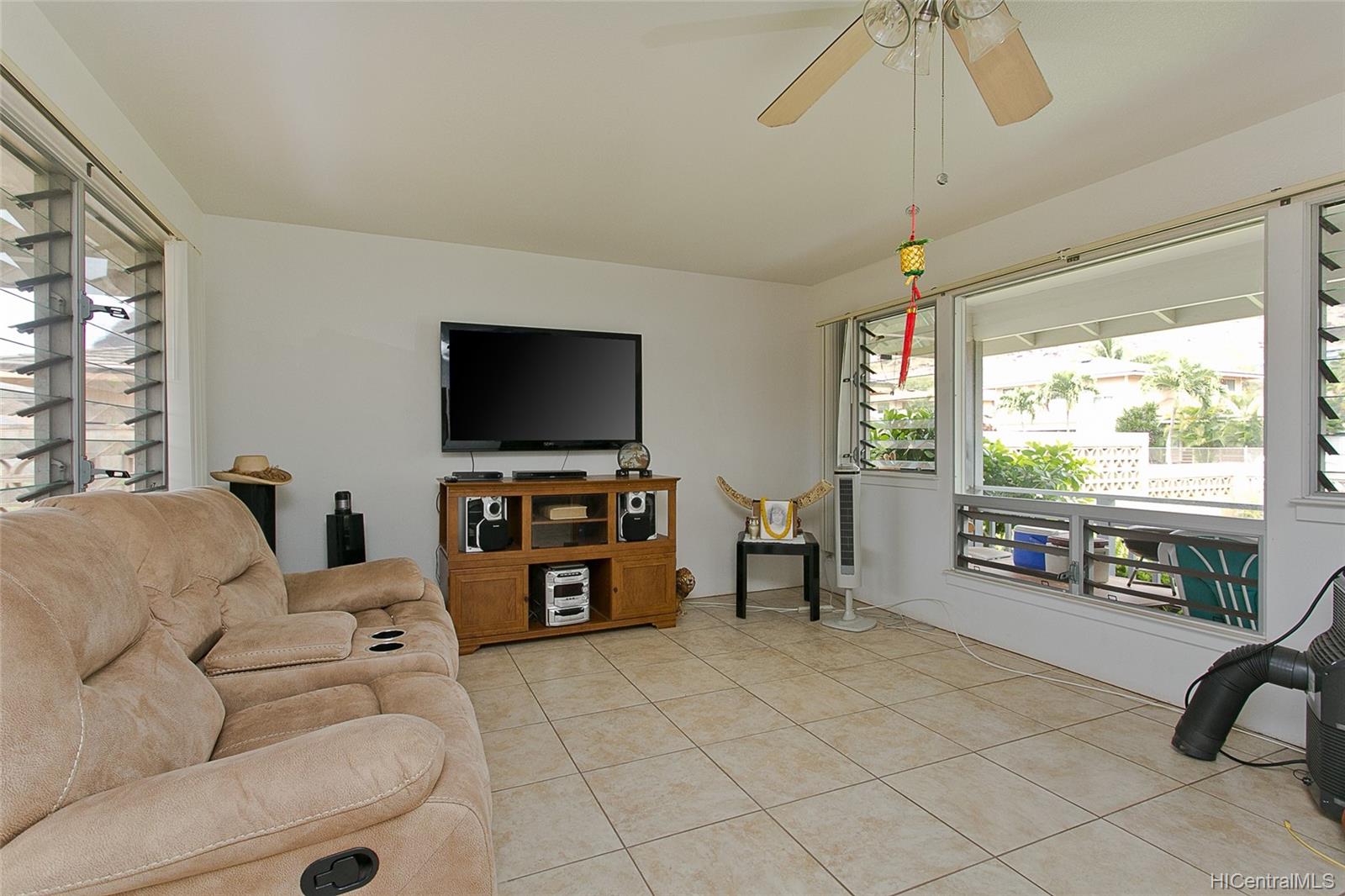 87-215 Waiolu Street Waianae, HI 96792