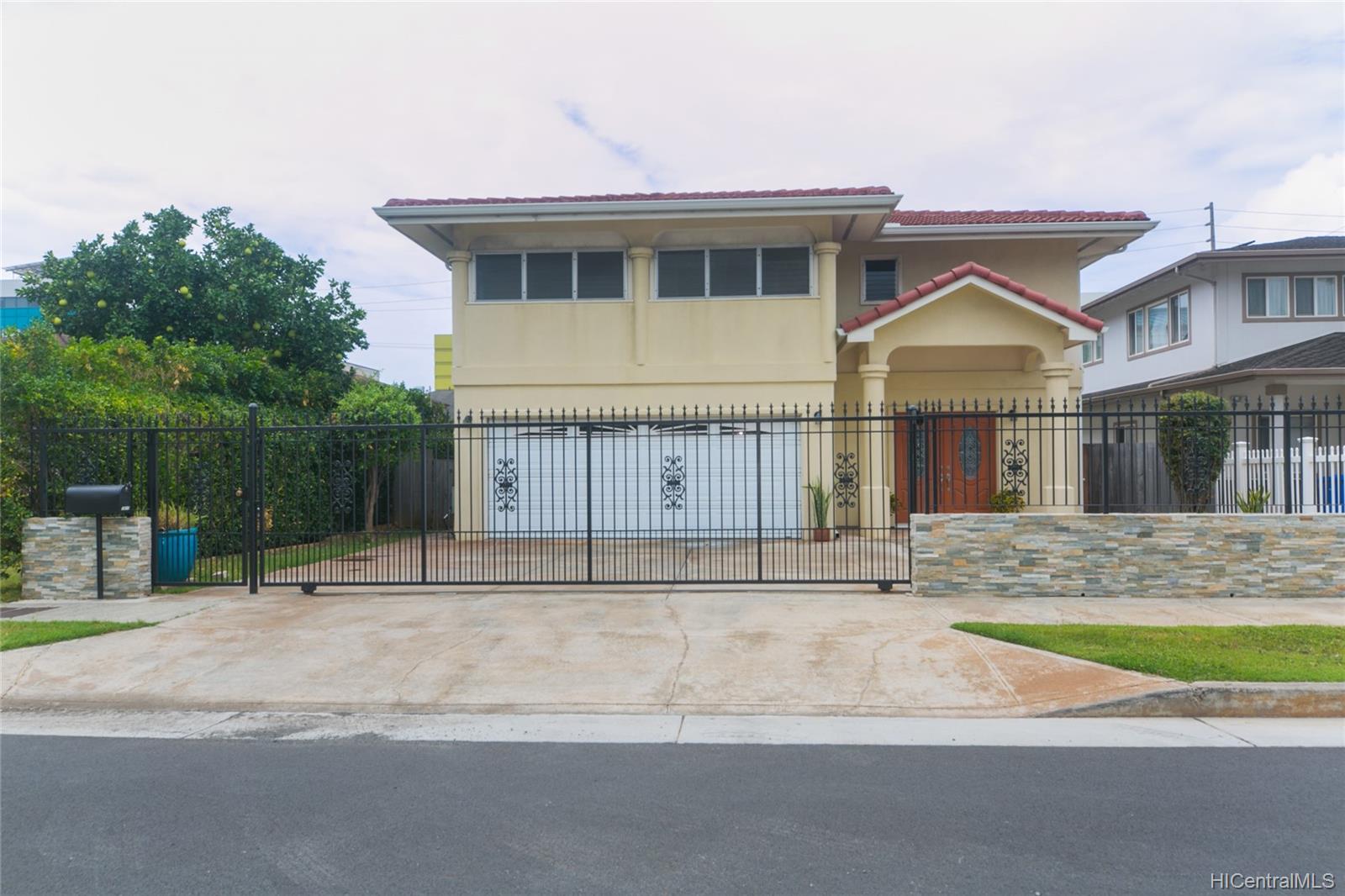 1911 Coyne Street Honolulu, HI 96826