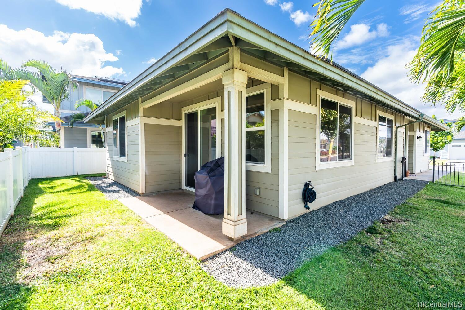 460 Kamaaha Avenue #27, Kapolei, HI 96707