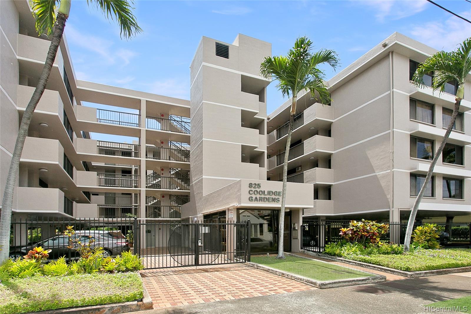 825 Coolidge Street #310, Honolulu, HI 96826