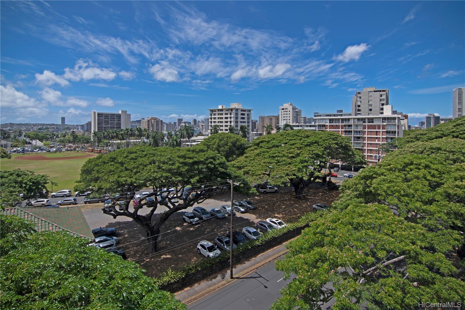 1710 Punahou Street #704, Honolulu, HI 96822