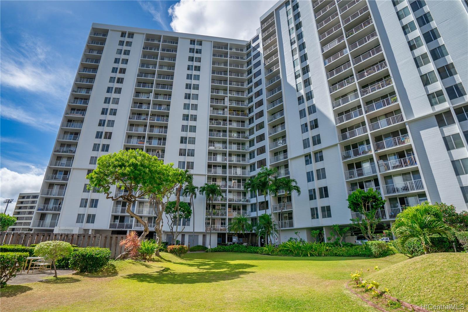 1128 Ala Napunani Street #1407, Honolulu, HI 96818