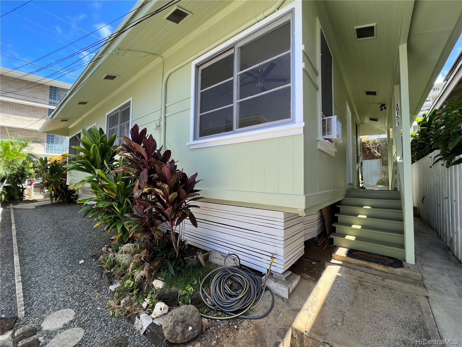 1515 Emerson Street Honolulu, HI 96813