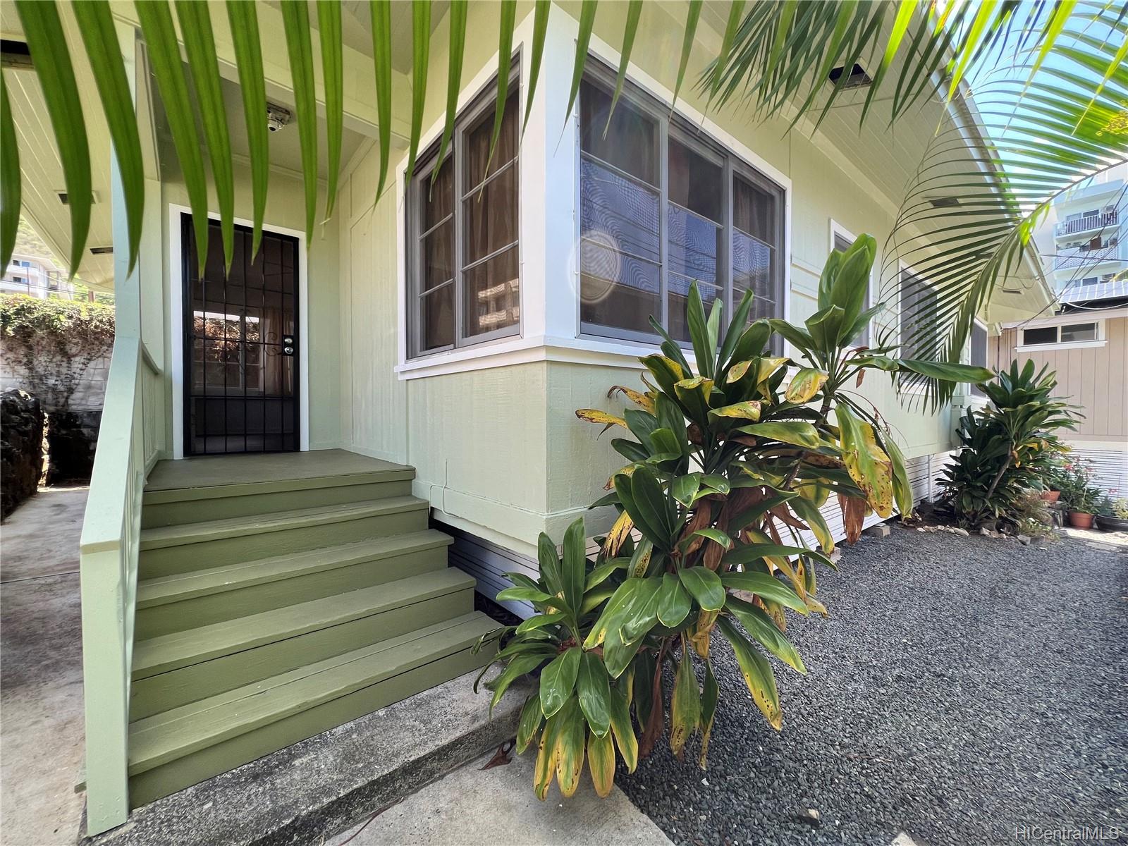 1515 Emerson Street Honolulu, HI 96813