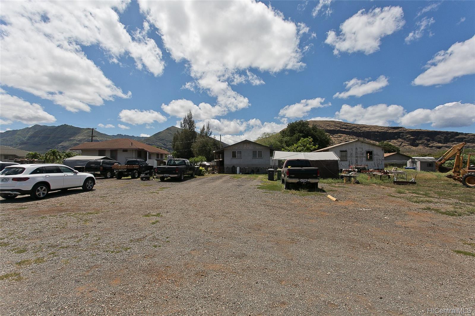 87-879 Apuupuu Road Waianae, HI 96792