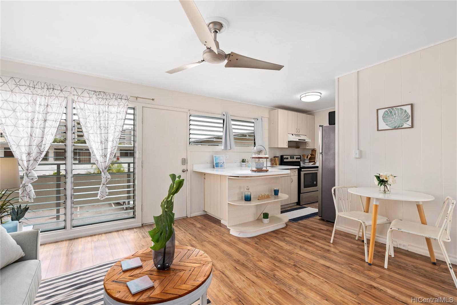 1707 Anapuni Street #9, Honolulu, HI 96822