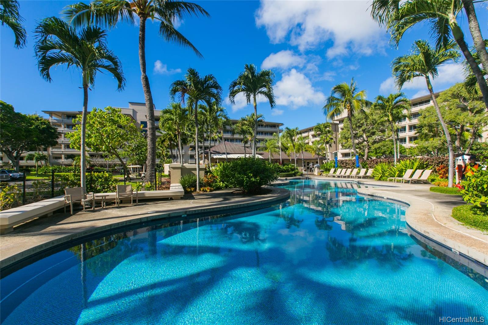 1 Keahole Place #1413, Honolulu, HI 96825