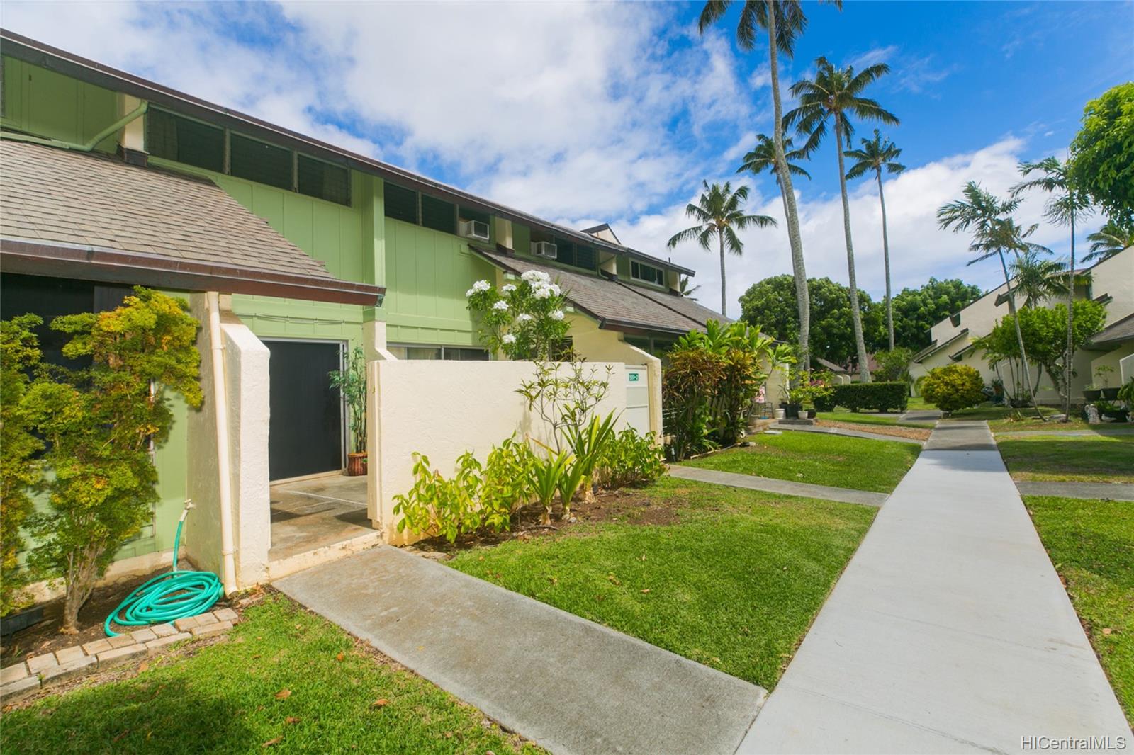 551 Pepeekeo Street #325B, Honolulu, HI 96825