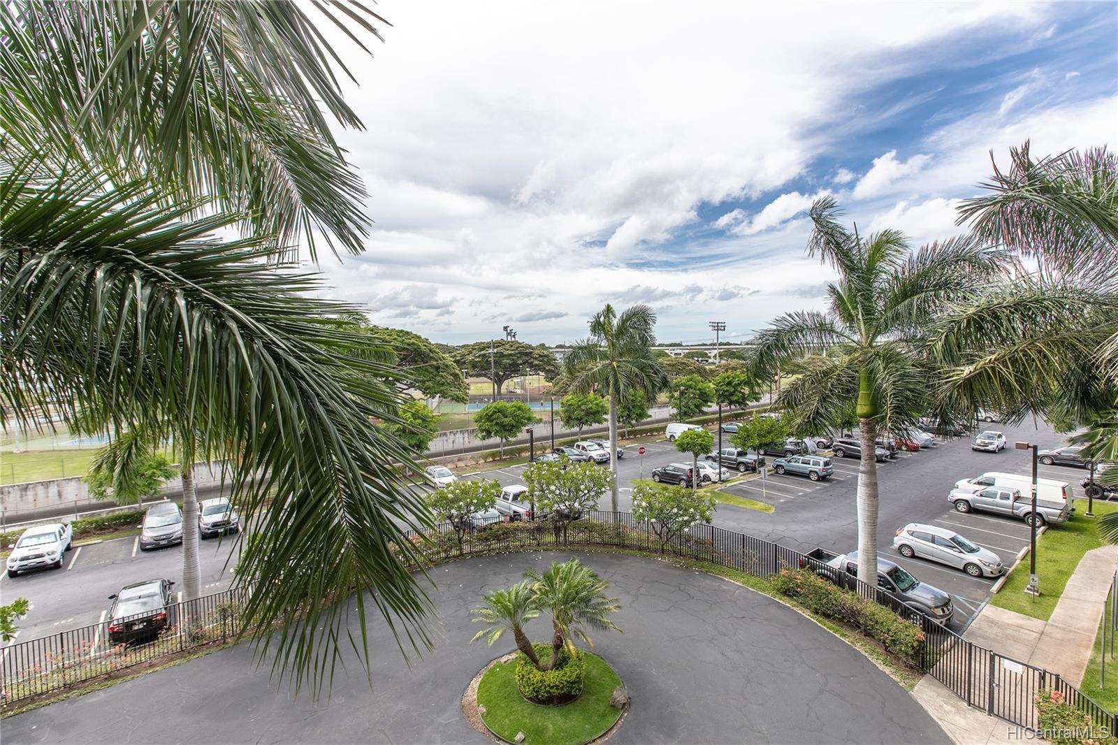 94-302 Paiwa Street #408, Waipahu, HI 96797