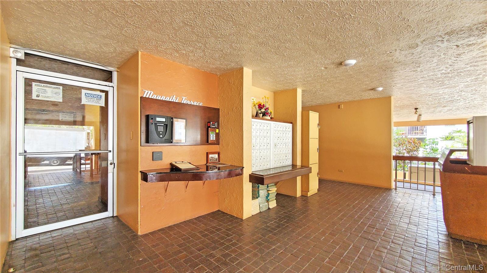 1031 Maunaihi Place #806, Honolulu, HI 96822