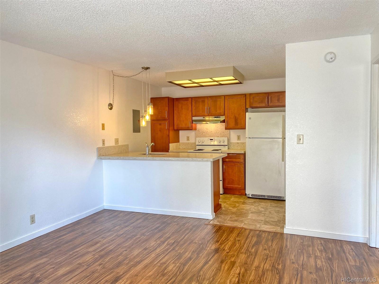 94-1039 Kaukahi Place #F2, Waipahu, HI 96797