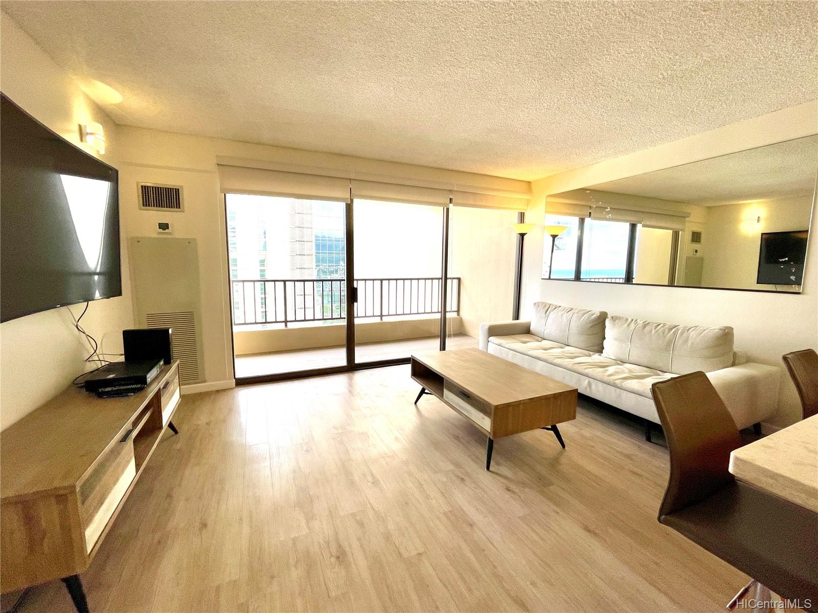 2140 Kuhio Avenue #2508, Honolulu, HI 96815