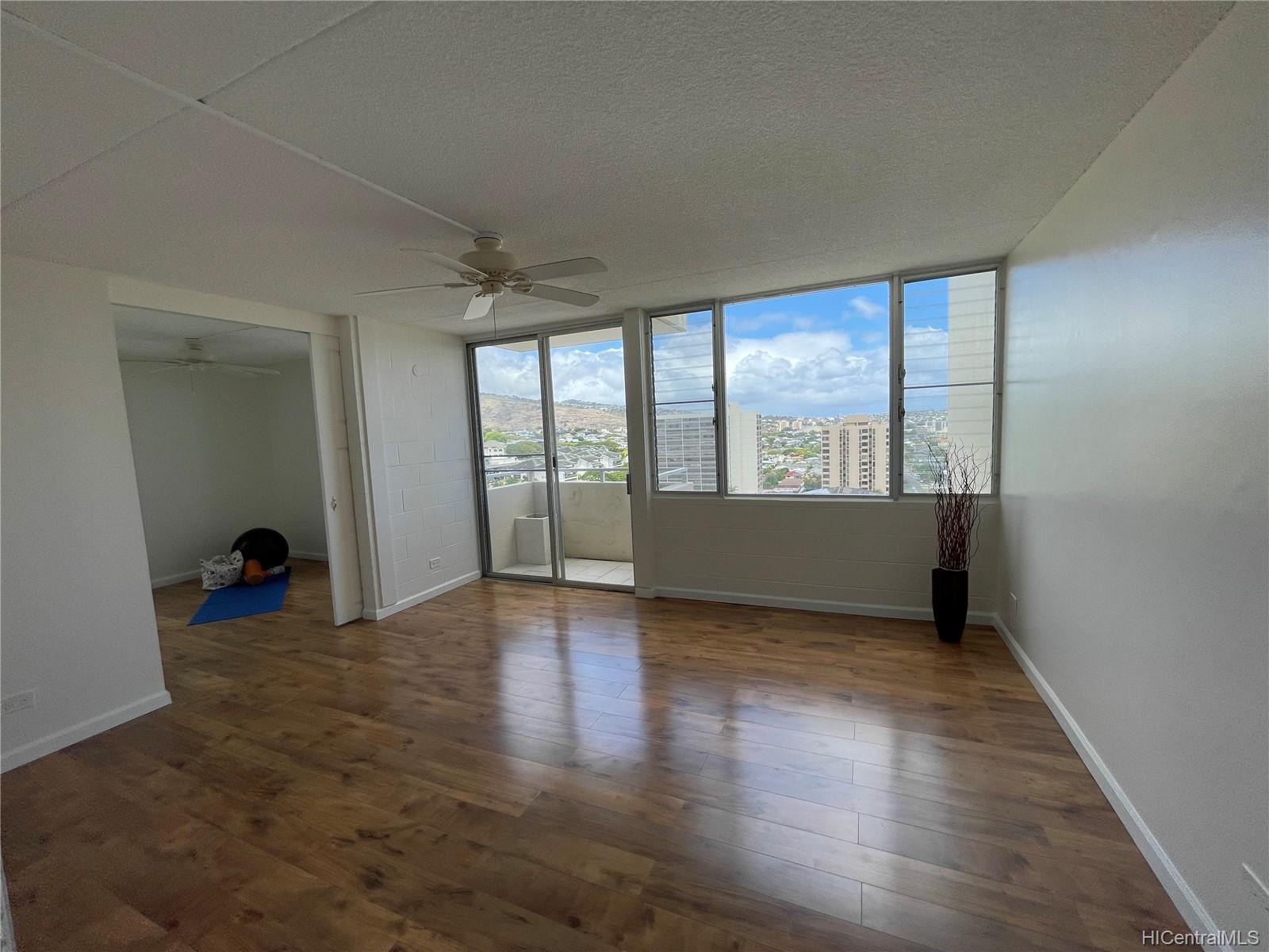 1624 Dole Street #1501, Honolulu, HI 96822