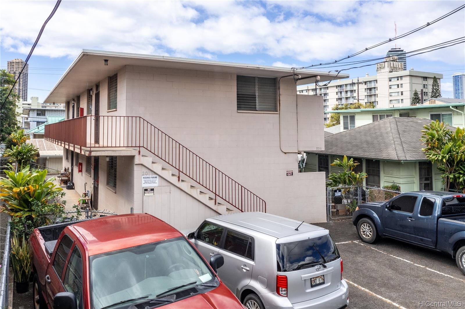 2019 Waiola Street Honolulu, HI 96826