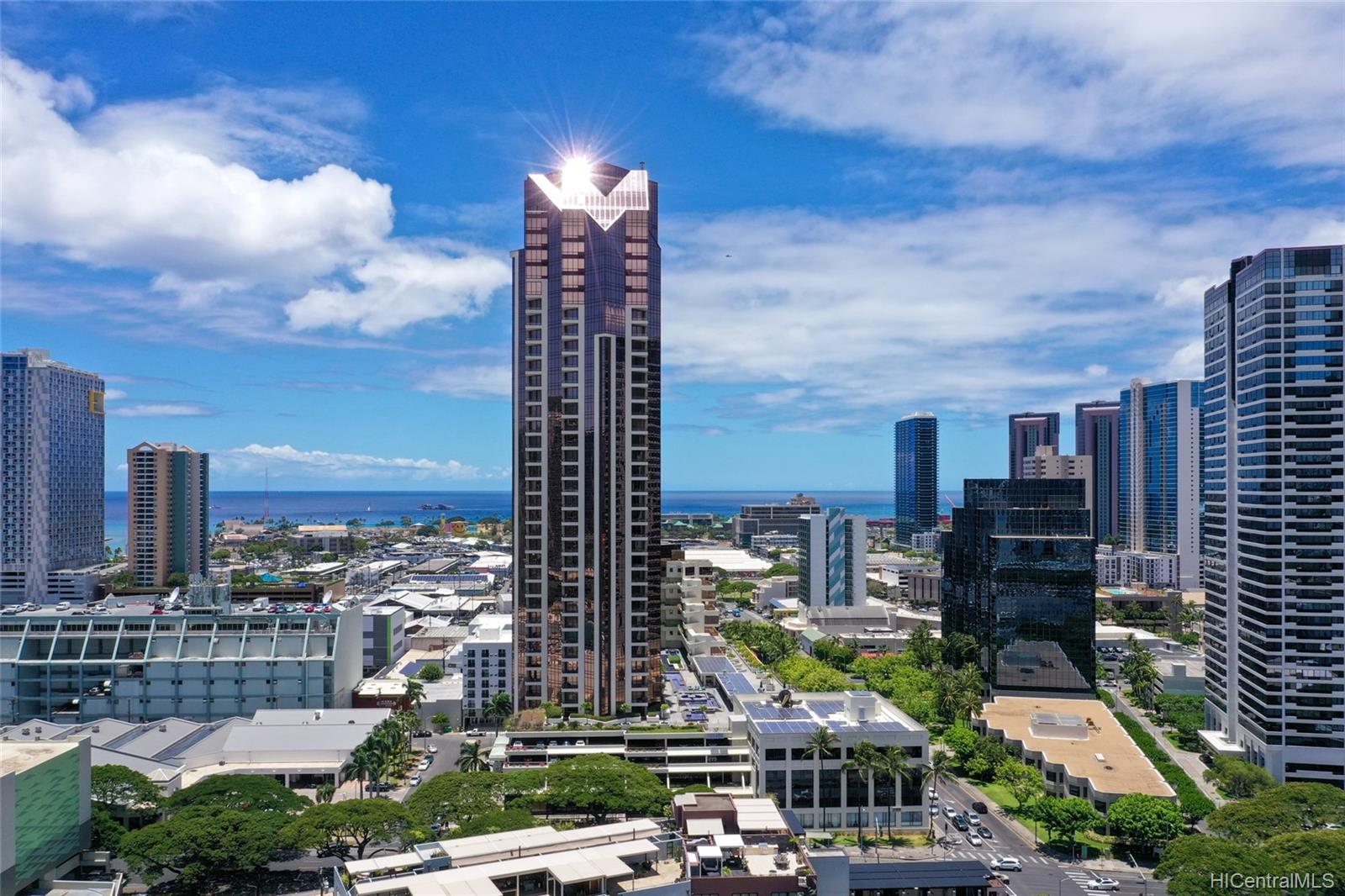 725 Kapiolani Boulevard #2104, Honolulu, HI 96813