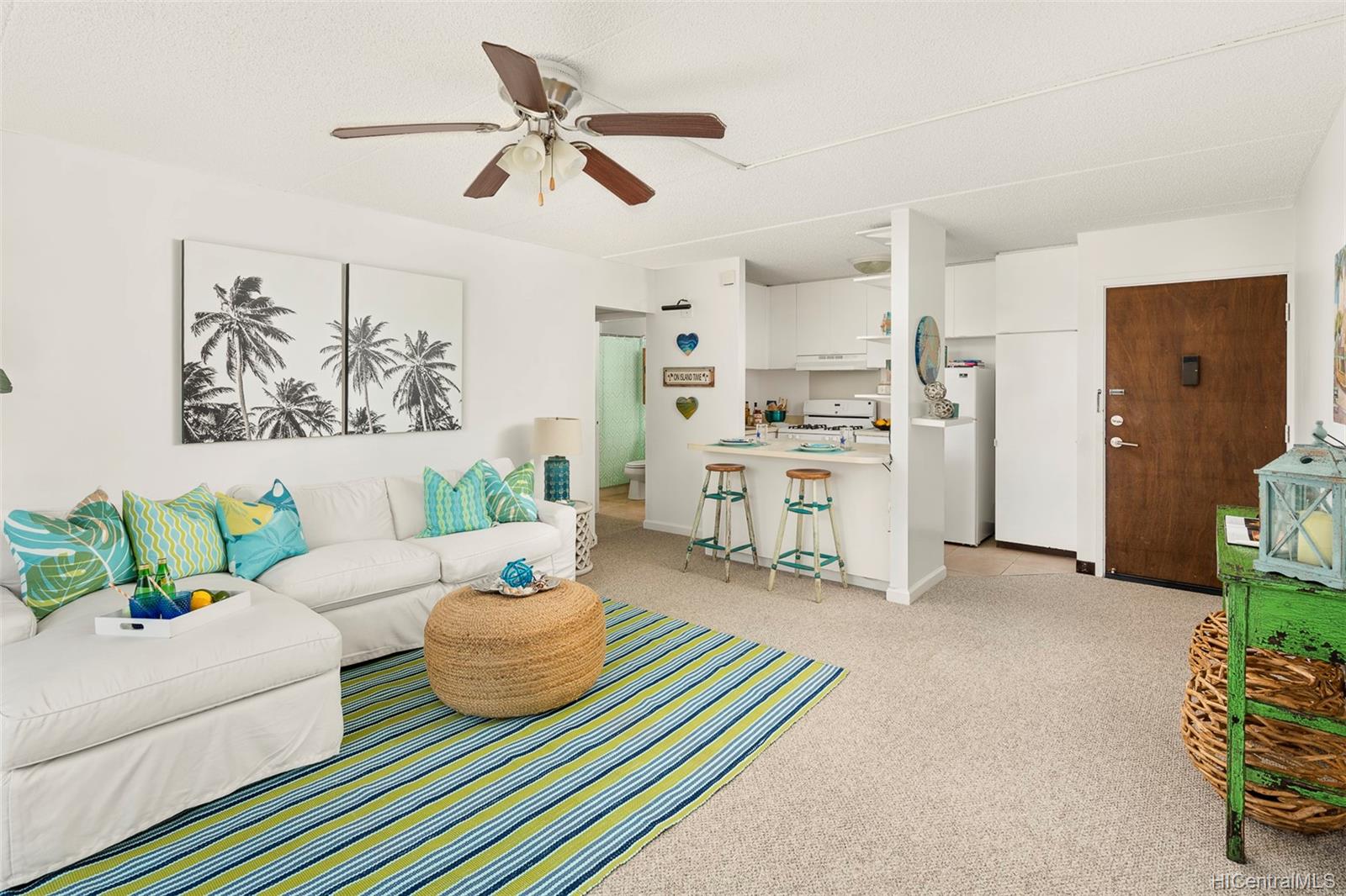 1821 Keeaumoku Street #305, Honolulu, HI 96822