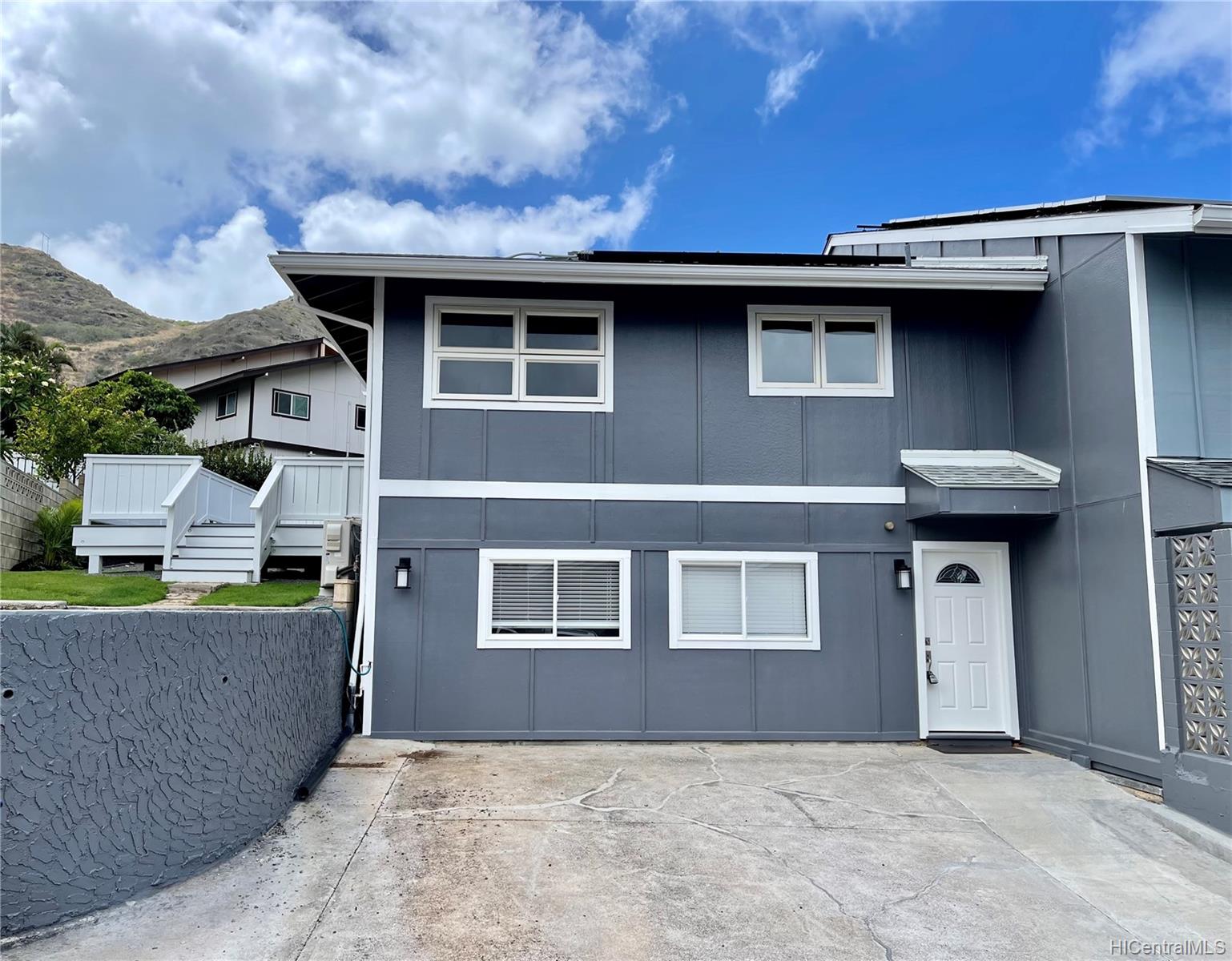 810 Kiaala Place Honolulu, HI 96825