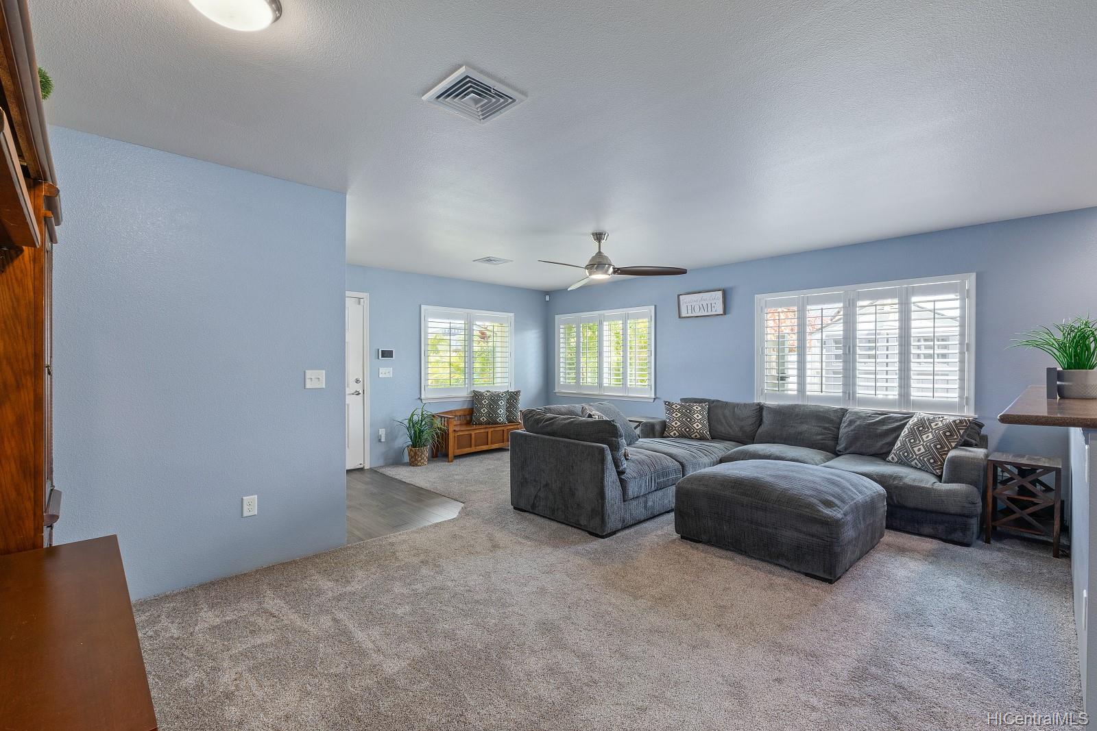 87-1620 Wehiwehi Street Waianae, HI 96792